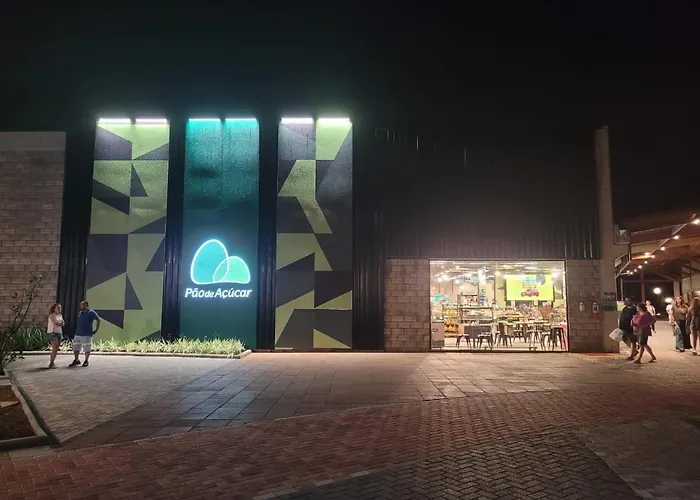 Agito E Sossego Na Rua Mais Charmosa De Ubatuba Pelo Google